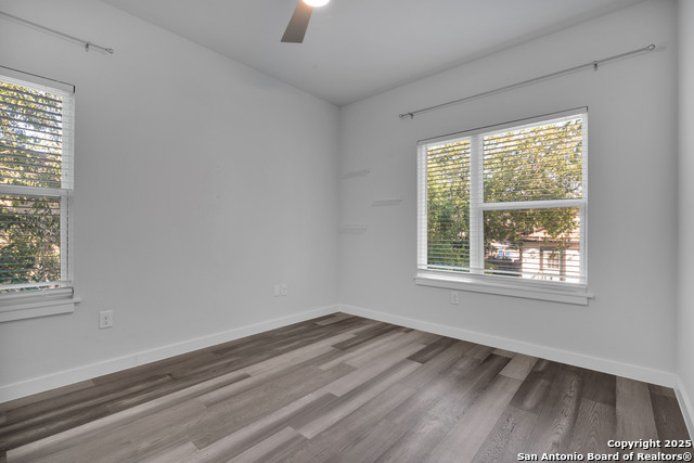 Image 18 of 23 For 121 Alabama St.