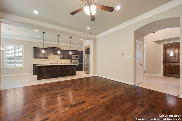 Image 6 of 27 For 7714 Stonewall Hill