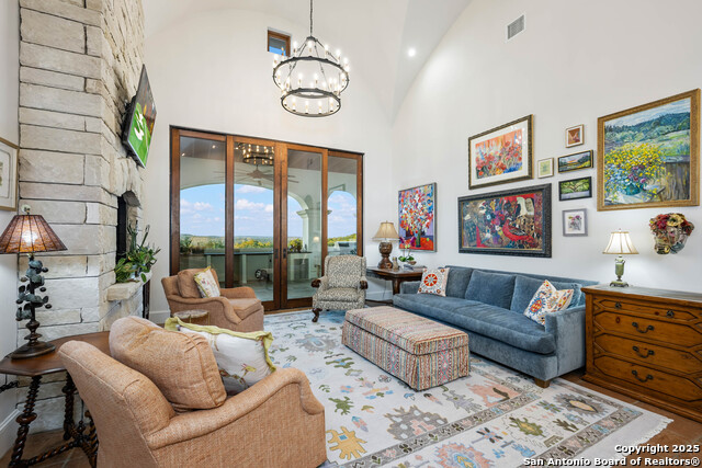 Listing photo id 23 for 24209 Scenic Loop