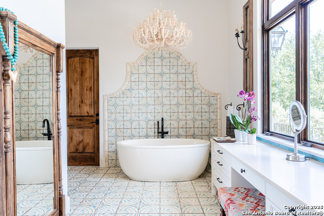 Listing photo id 29 for 24209 Scenic Loop