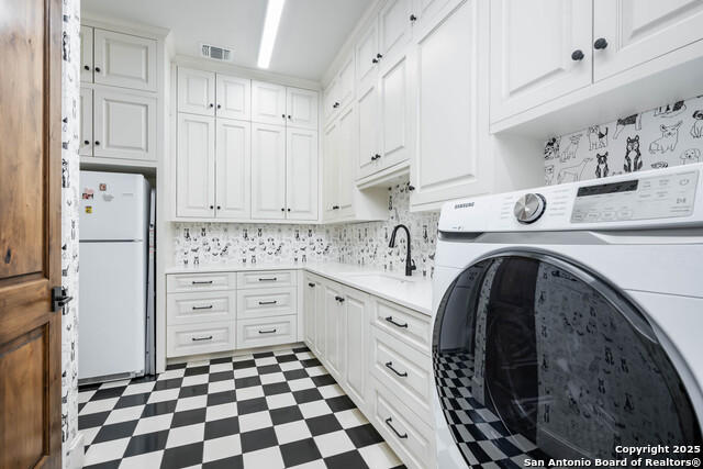 Listing photo id 37 for 24209 Scenic Loop