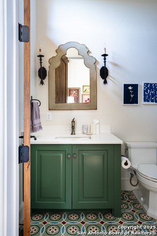 Listing photo id 43 for 24209 Scenic Loop