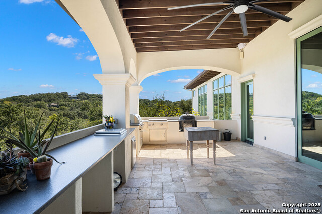 Listing photo id 50 for 24209 Scenic Loop