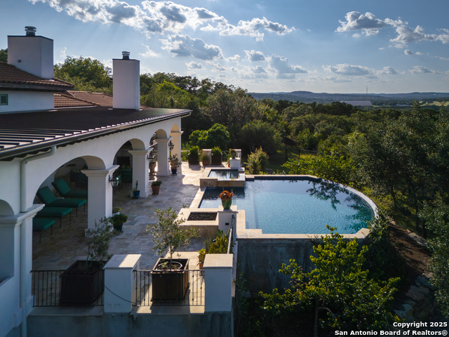 Listing photo id 61 for 24209 Scenic Loop