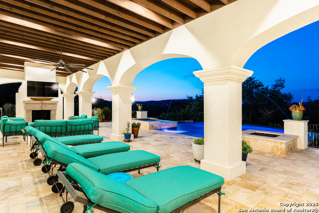 Listing photo id 71 for 24209 Scenic Loop