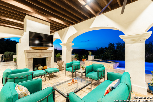 Listing photo id 74 for 24209 Scenic Loop