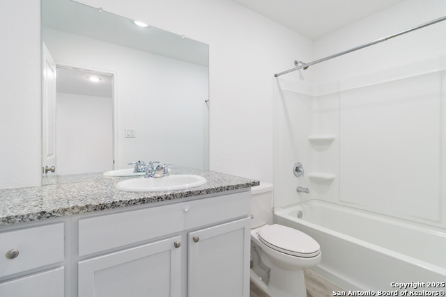 Image 24 of 28 For 10954 Presa Way