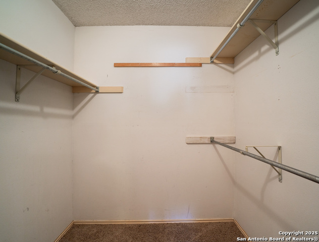 Image 19 of 29 For 1514 Lochshire St