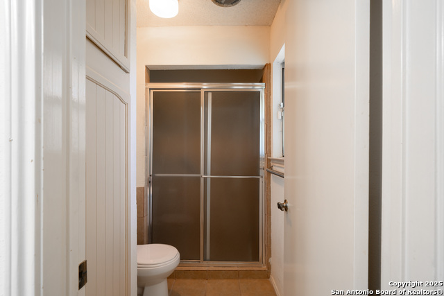 Image 21 of 29 For 1514 Lochshire St