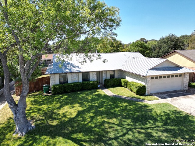 Image 4 of 29 For 1514 Lochshire St