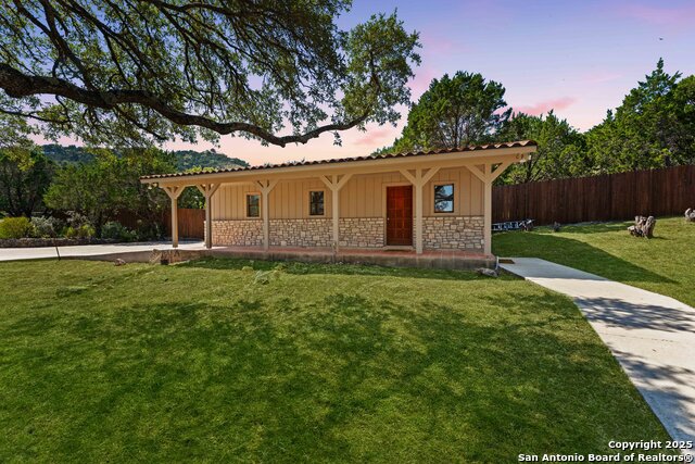 Image 16 of 33 For 789 Barbara