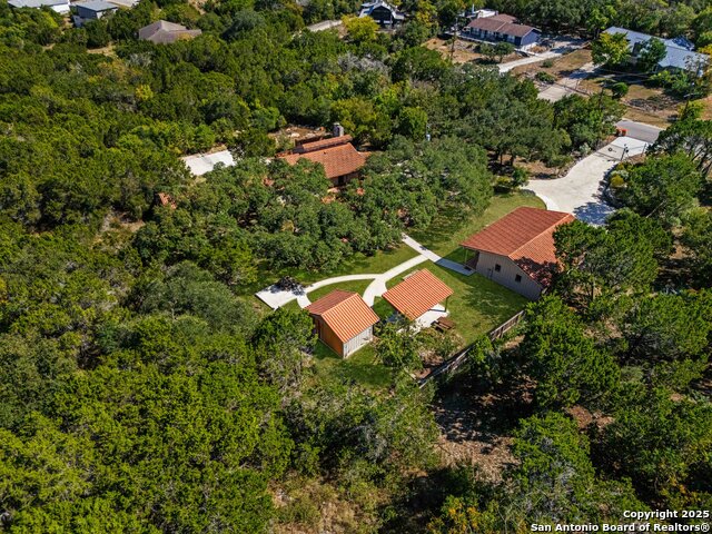 Image 20 of 33 For 789 Barbara