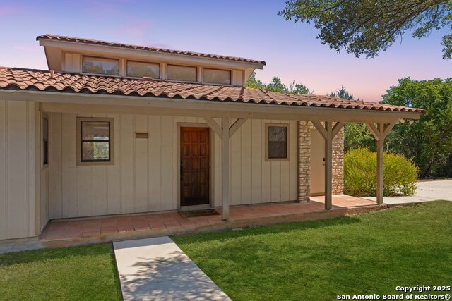 Image 25 of 33 For 789 Barbara