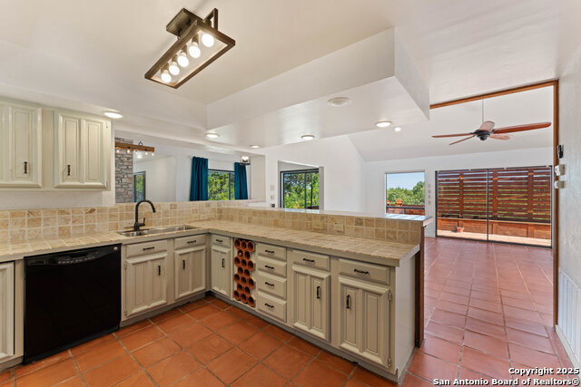 Image 9 of 33 For 789 Barbara