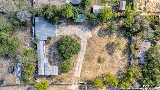 Listing photo id 2 for 4254 Twin Rise