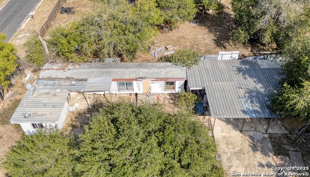 Listing photo id 3 for 4254 Twin Rise