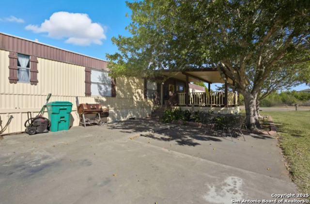 Listing photo id 15 for 1114 S Euclid Street