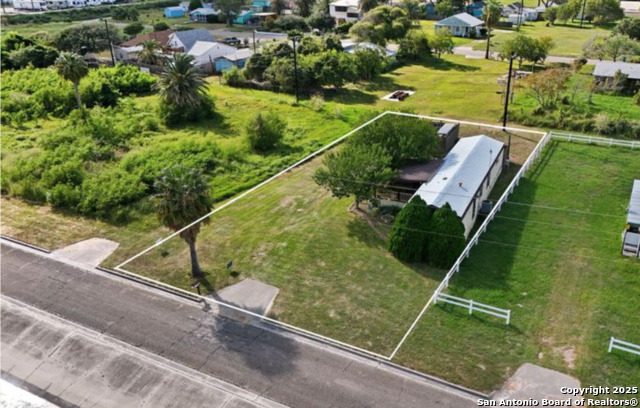 Listing photo id 16 for 1114 S Euclid Street