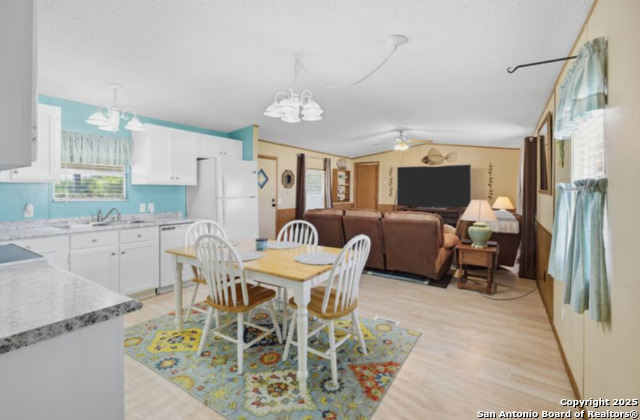 Listing photo id 3 for 1114 S Euclid Street