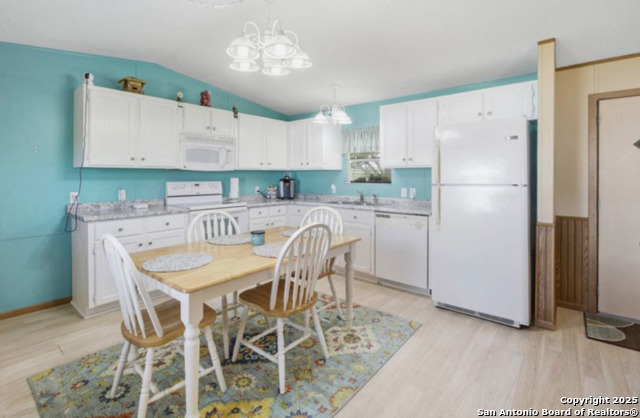 Listing photo id 4 for 1114 S Euclid Street