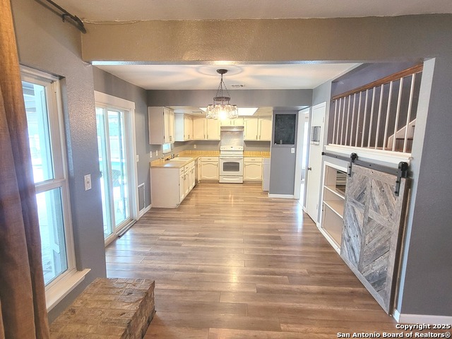 Image 14 of 20 For 3531 Oakfort