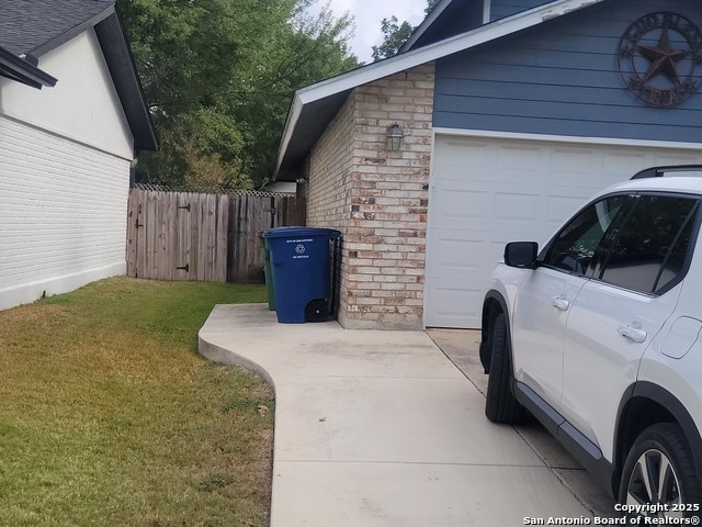 Image 5 of 20 For 3531 Oakfort