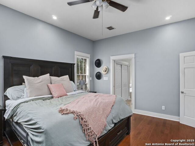 Image 21 of 42 For 9833 Saxet