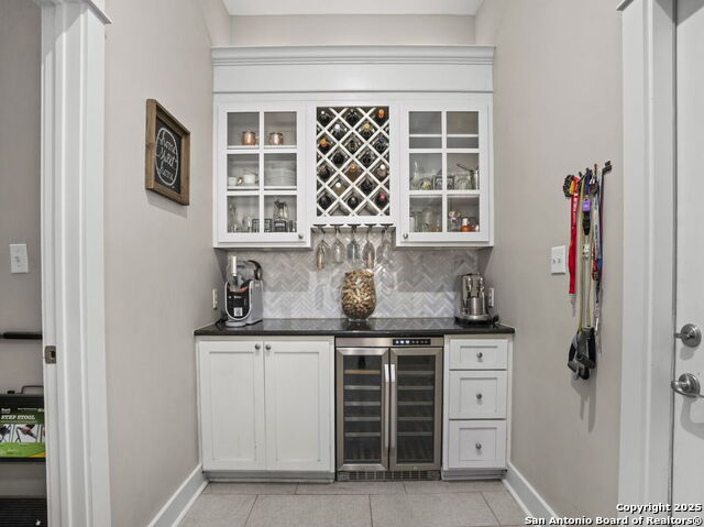 Image 32 of 42 For 9833 Saxet