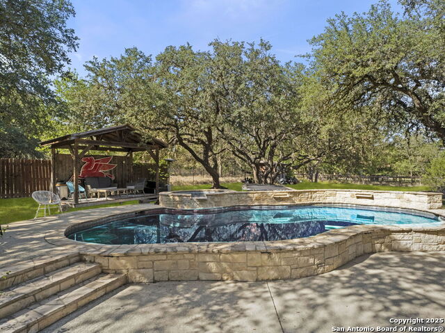 Image 37 of 42 For 9833 Saxet