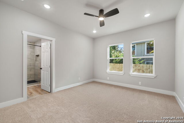 Listing photo id 10 for 123 Sandmeyer St