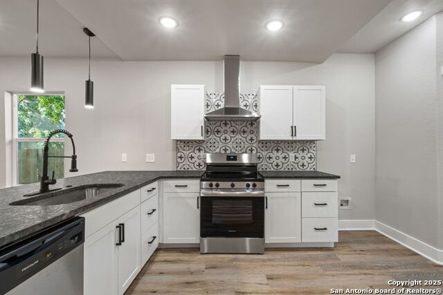 Listing photo id 6 for 123 Sandmeyer St