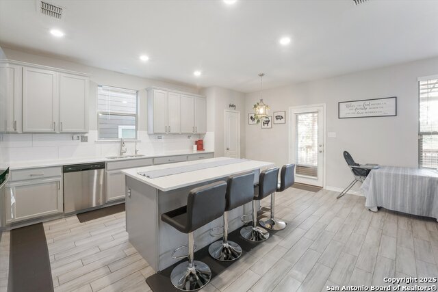 Listing photo id 13 for 1623 Iron Creek