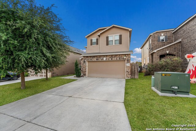 Listing photo id 1 for 1623 Iron Creek