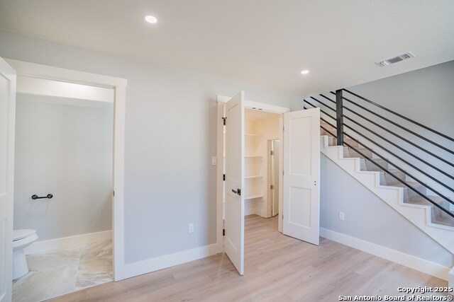 Listing photo id 18 for 1811 Chateau Ln