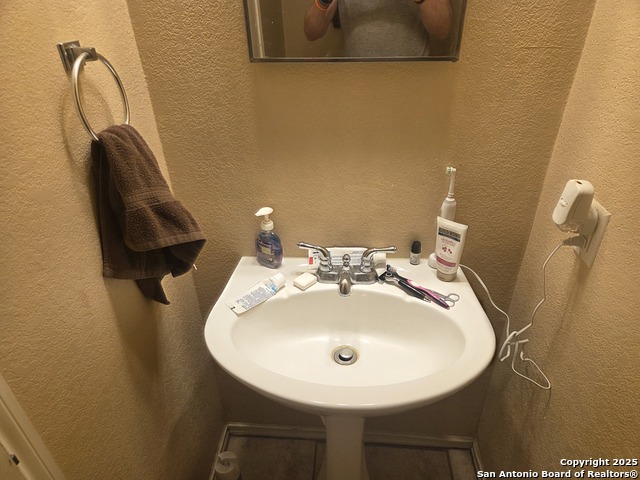 Image 17 of 22 For 9658 Sekula  