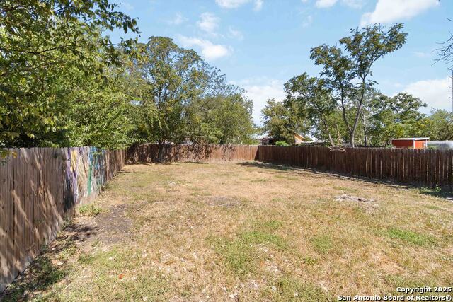 Image 26 of 26 For 2131 Burnet  