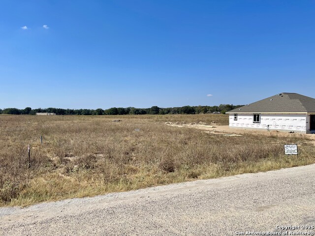 Image 2 of 4 For 229 Colonial Ln