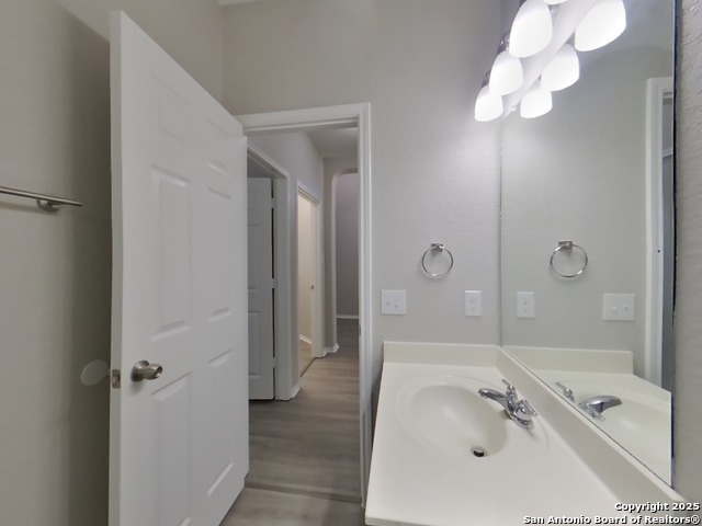 Image 13 of 22 For 6258 Ozona  