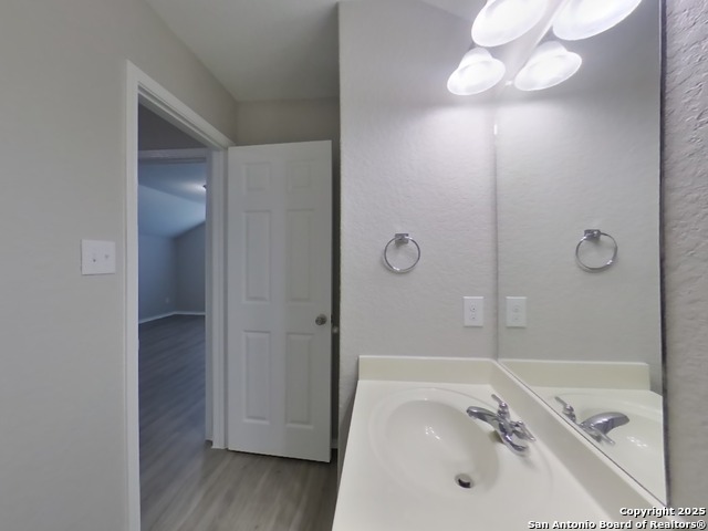 Image 15 of 22 For 6258 Ozona  