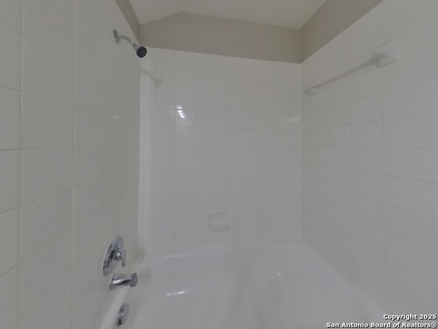 Image 16 of 22 For 6258 Ozona  