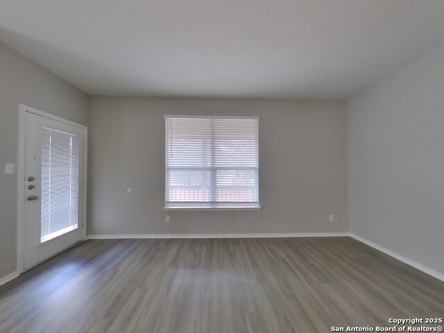 Image 2 of 22 For 6258 Ozona  