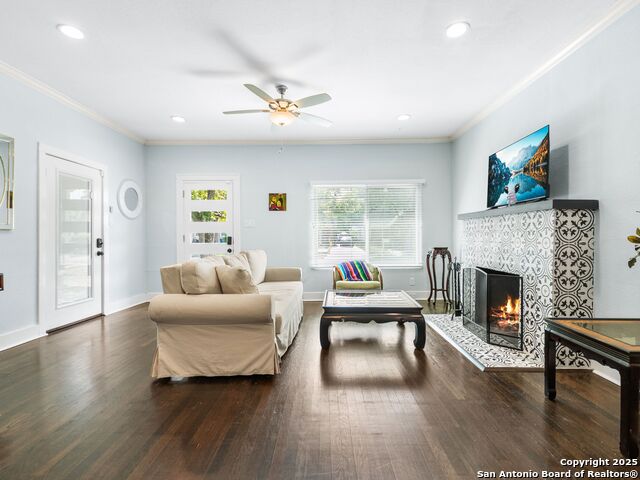 Image 17 of 32 For 1419 Schley Avenue