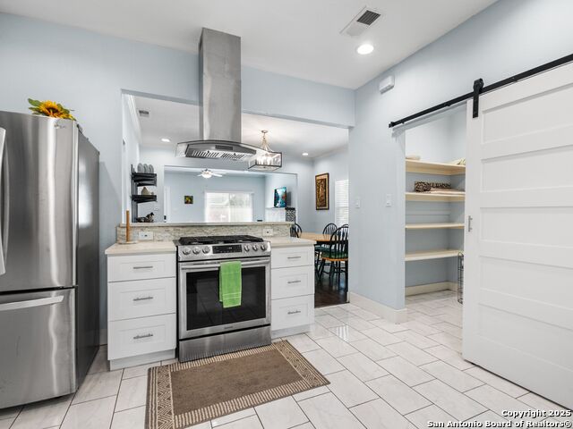 Image 4 of 32 For 1419 Schley Avenue