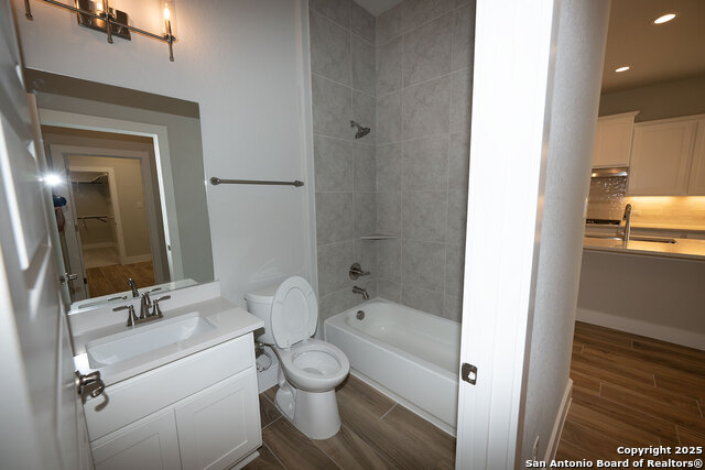 Image 19 of 38 For 25027 Las Pilas