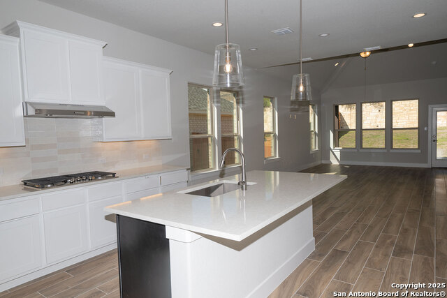 Image 3 of 38 For 25027 Las Pilas