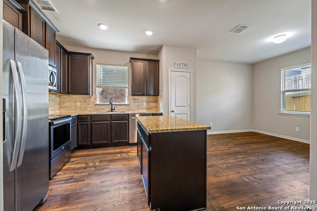 Image 5 of 19 For 6332 Juniper