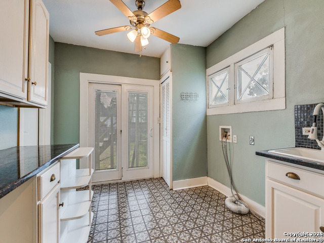 Image 11 of 26 For 228 Woodlawn W