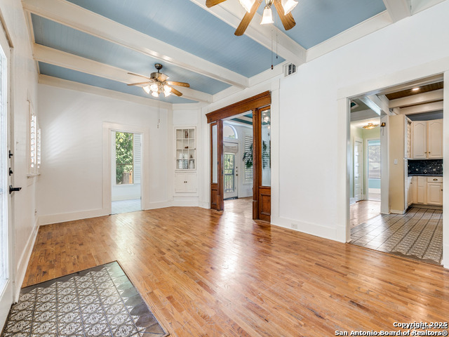 Image 4 of 26 For 228 Woodlawn W