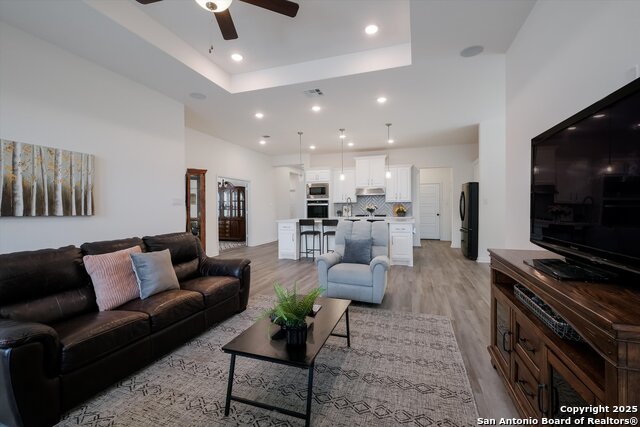 Image 12 of 28 For 1718 Dancing Eagle