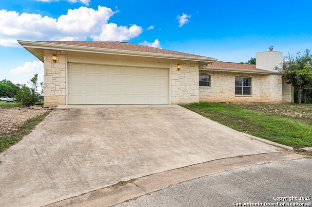 Image 22 of 24 For 1019 Creek Run